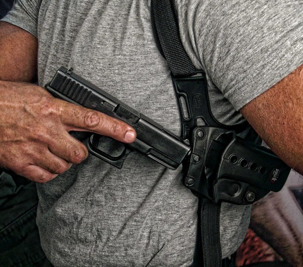 Walther PPS M2 Taurus 709 Slim Fobus Concealed Shoulder Holster Harness