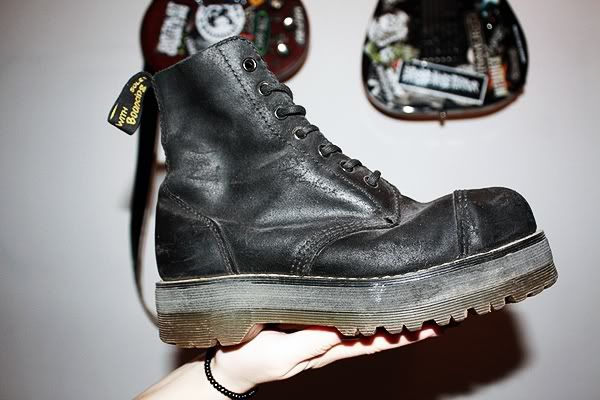 dr martens school