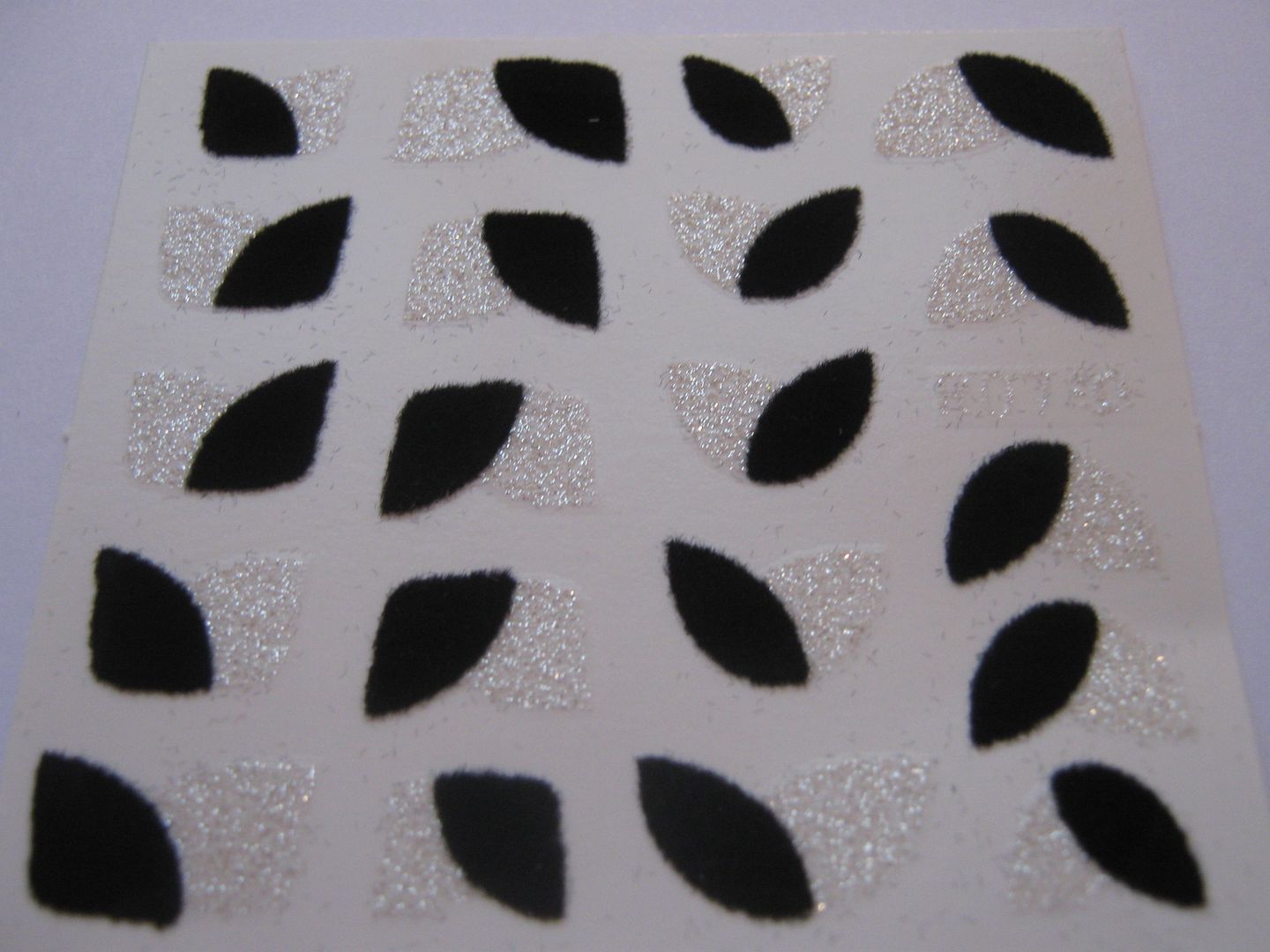 ONE PACK FINGER NAIL TIP STICKER/ART/DECAL FLUFFY + GLITTER LEOPARD/TIGER PRINT - Picture 5 of 11