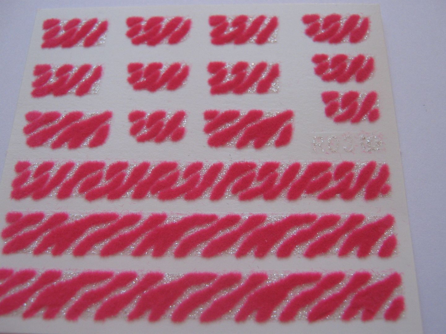 ONE PACK FINGER NAIL TIP STICKER/ART/DECAL FLUFFY + GLITTER LEOPARD/TIGER PRINT - Picture 10 of 11