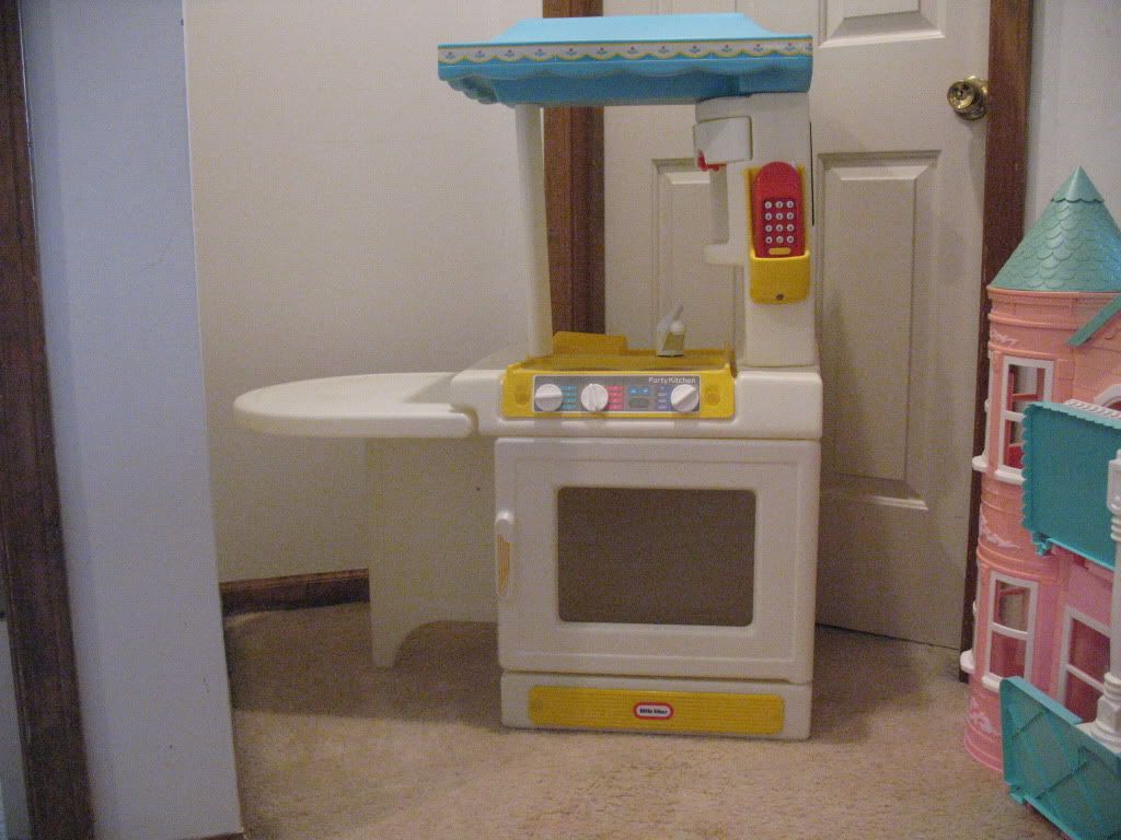vintage little tikes kitchen set